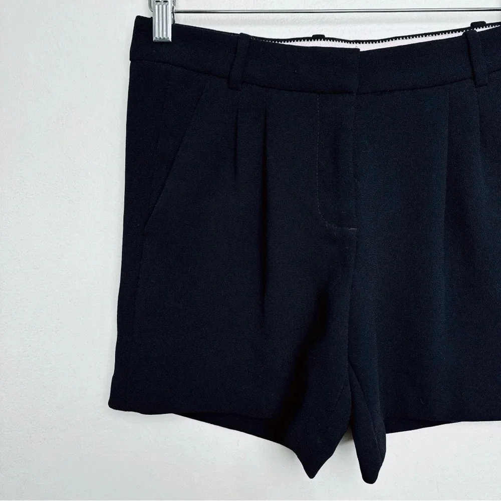 J.crew Womens Size 00 Pleated Crepe Short In Black Color